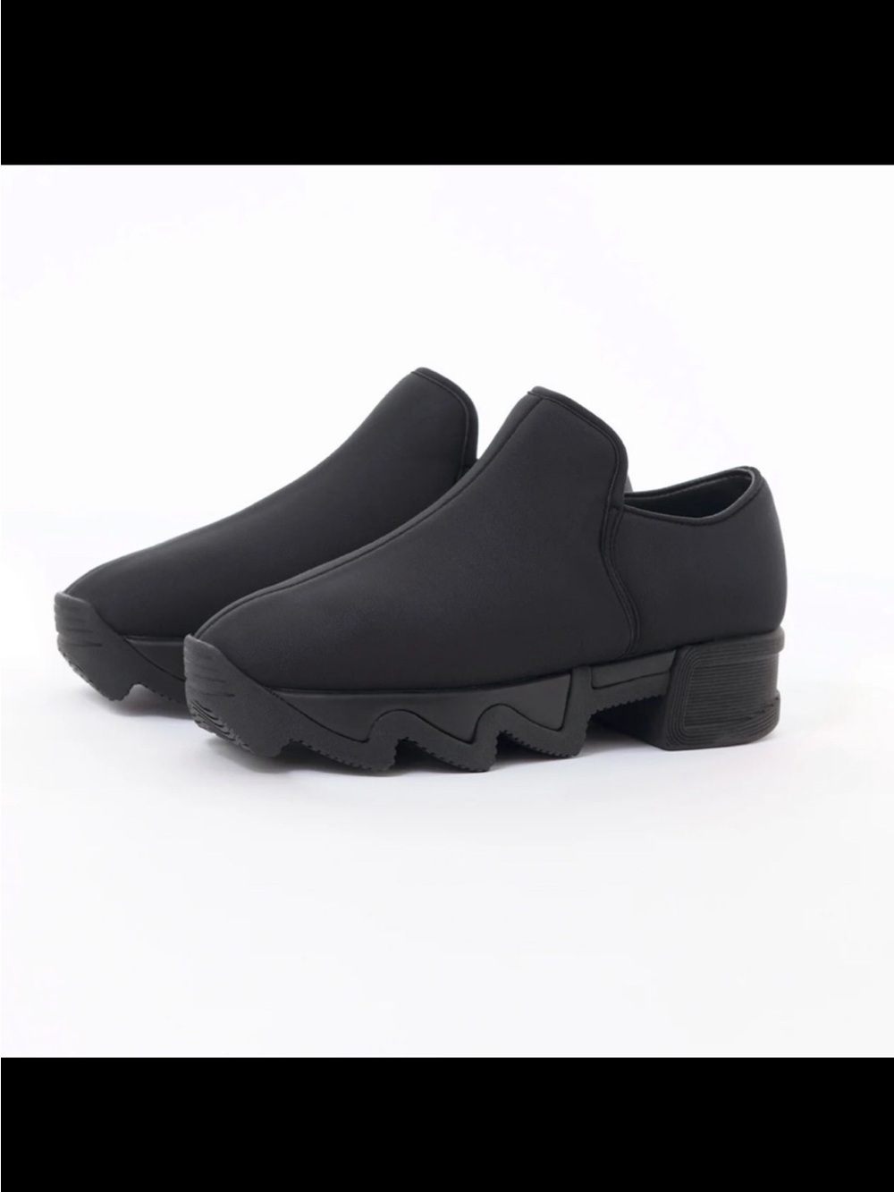 iRi NWB WES I Black Low Top Sneaker Shoes